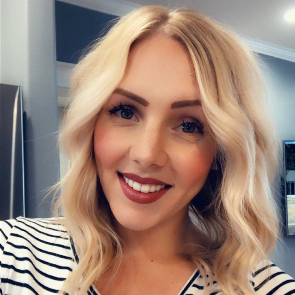 Meet your Posher, Rebecca